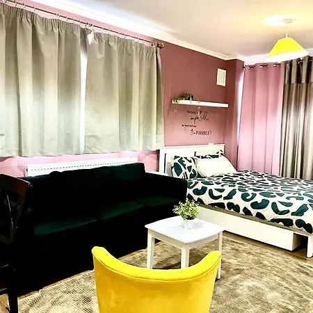 Spacious Room Near The Center